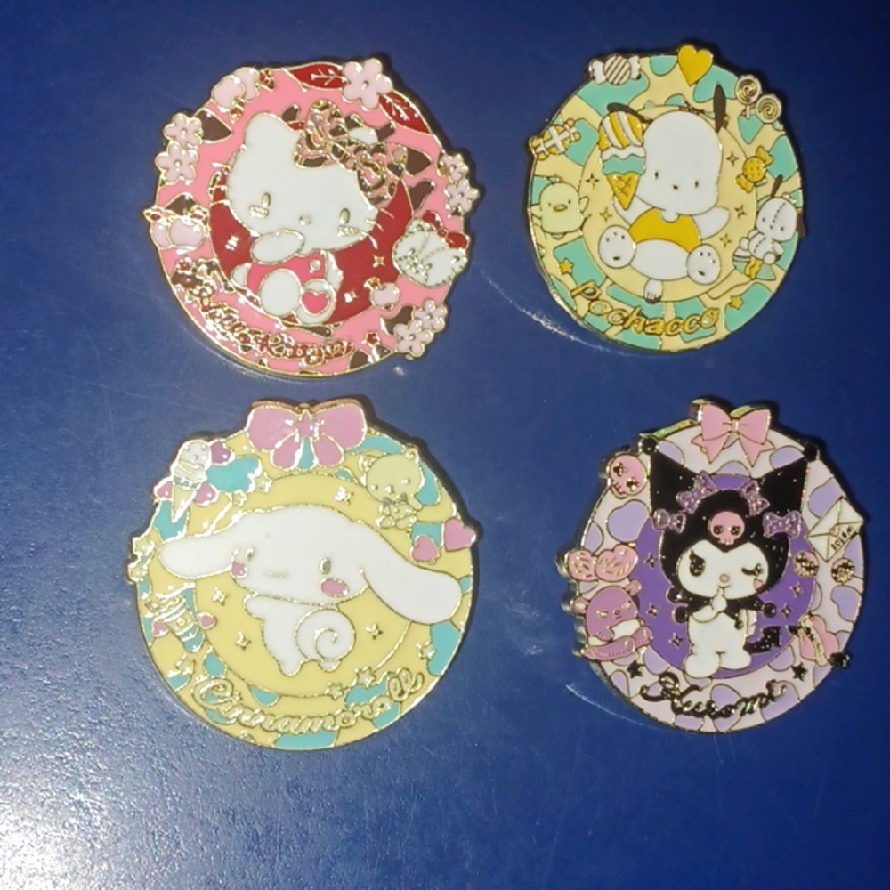 Set of 4 Sanrio Hello Kitty brooches